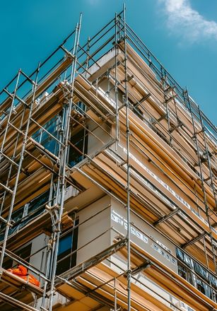 iskele sistemleri, inşaat iskelesi, kalıp iskelesi, teleskopik direk, cup-lock iskele, flanşlı iskele, şantiye ekipmanları, yapı malzemeleri, beton santrali, çimento silosu, Ömür İskele, Ankara iskele