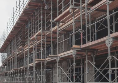 iskele sistemleri, inşaat iskelesi, kalıp iskelesi, teleskopik direk, cup-lock iskele, flanşlı iskele, şantiye ekipmanları, yapı malzemeleri, beton santrali, çimento silosu, Ömür İskele, Ankara iskele